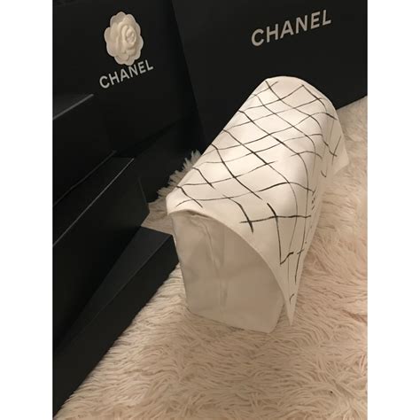 chanel bag dust bag